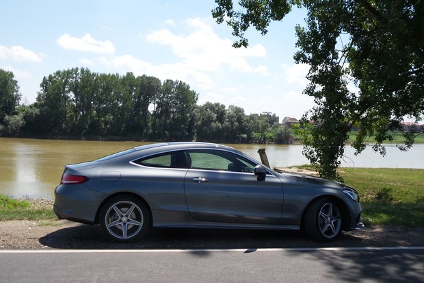 Mercedes C-klasa Coupe 250 d 204 AMG Line (19)