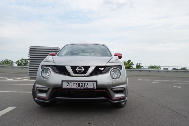 Nissan Juke Nismo RS 1.6 DIG-T (09)