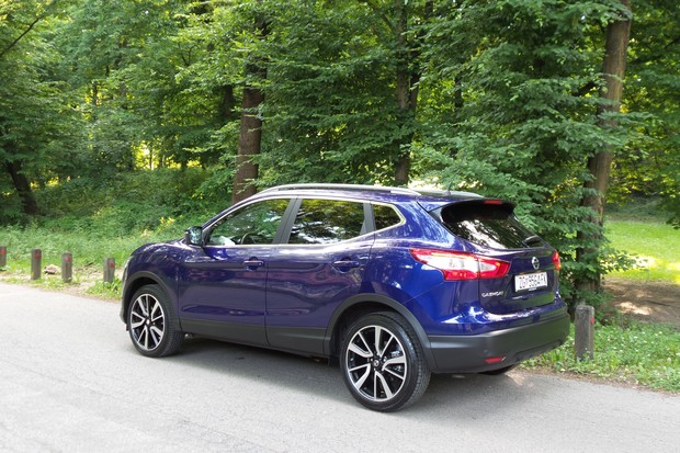 Nissan Qashqai 1.6 DIG-T Tekna (12)