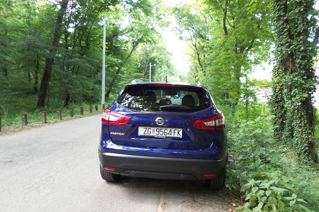 Nissan Qashqai 1.6 DIG-T Tekna (14)