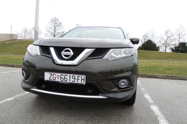 Nissan X-Trail 1.6 dCi 130 (03)