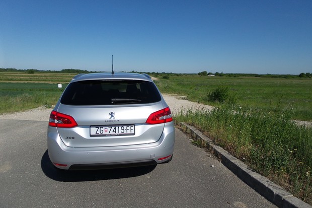 Peugeot 308 SW 1.6 e-HDi 115 FAP Style (02)