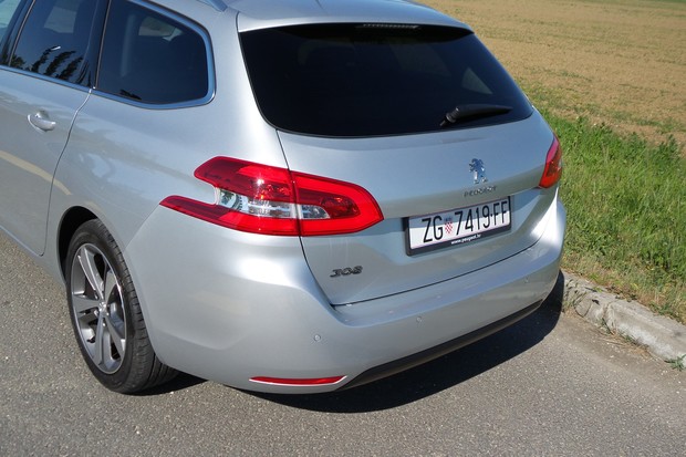 Peugeot 308 SW 1.6 e-HDi 115 FAP Style (03)