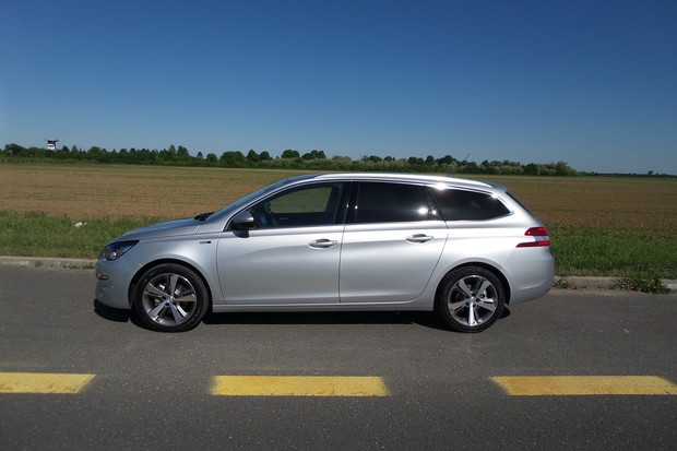 Peugeot 308 SW 1.6 e-HDi 115 FAP Style (17)