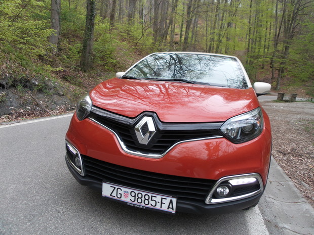 Renault Capture 1.2 TCe 120 EDC (17)