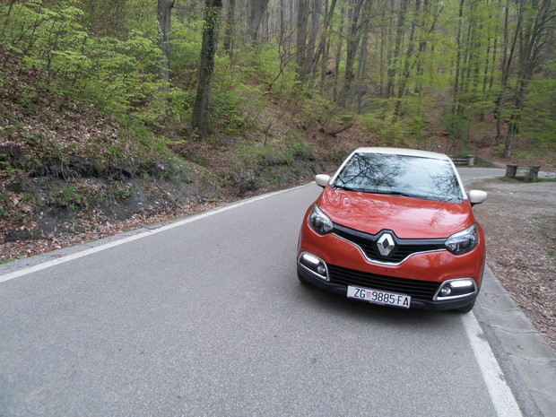 Renault Capture 1.2 TCe 120 EDC (18)