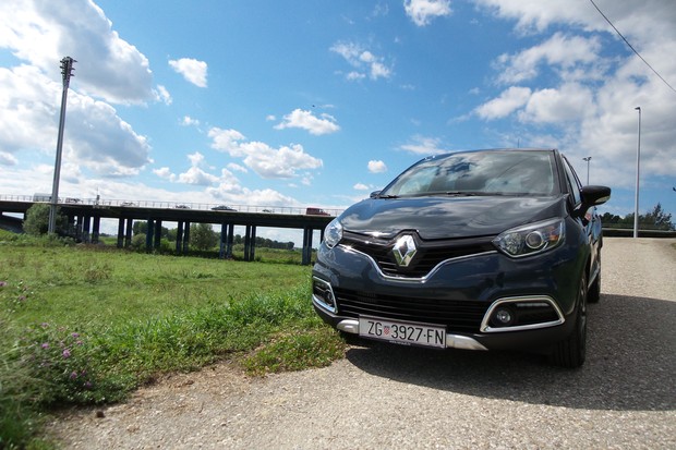 Renault Captur 1.5 dCi 110 Outdoor (06)