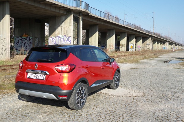 Renault Captur Helly Hansen (06)