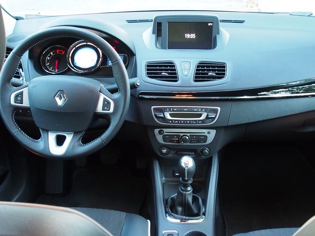 Renault Fluence 1.6 dCi 130 Dinamique (6)