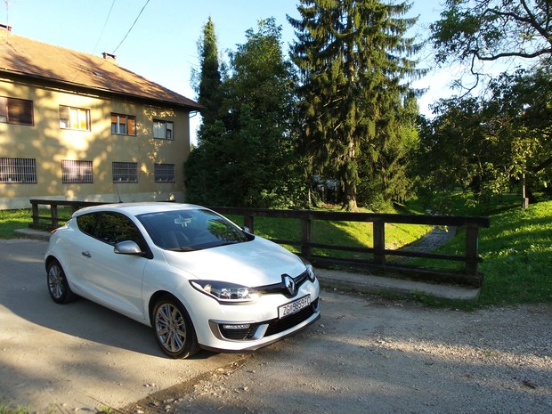 Renault Megane Coupe GT Line (05)