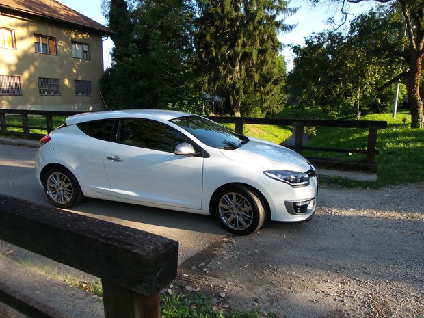 Renault Megane Coupe GT Line (07)