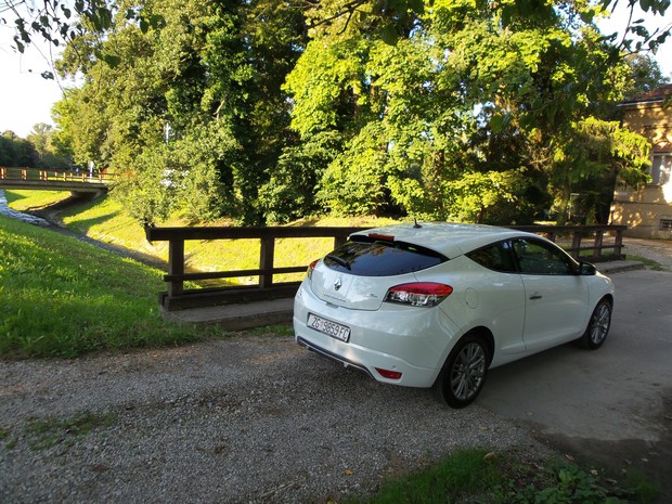 Renault Megane Coupe GT Line (13)