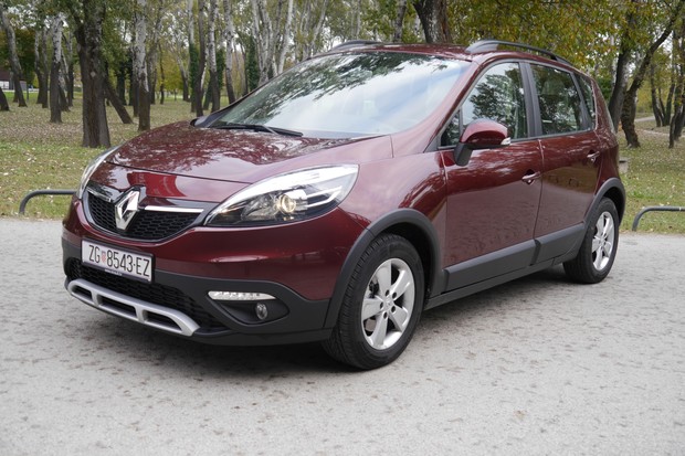 Renault Scenic XMod 1.5 dCi Expression TEST eksterijer (16)