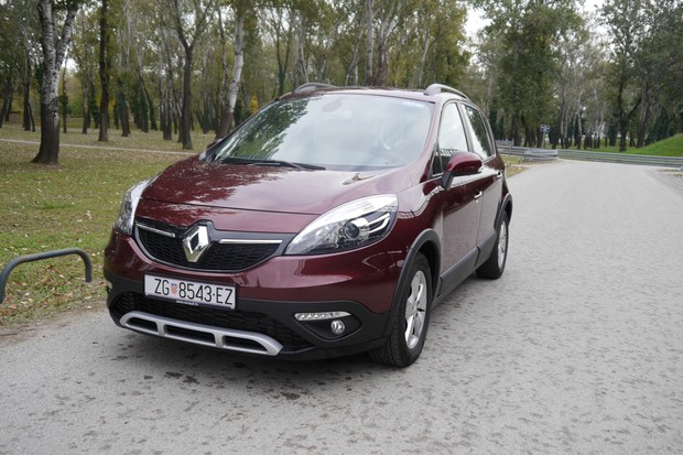 Renault Scenic XMod 1.5 dCi Expression TEST eksterijer (5)