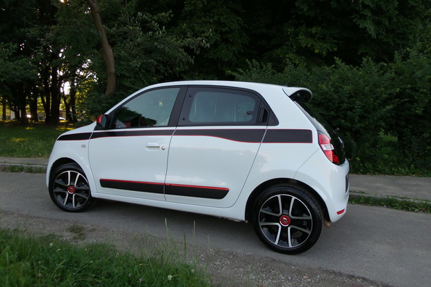 Renault Twingo 0.9 TCe 90 Dinamique (12)