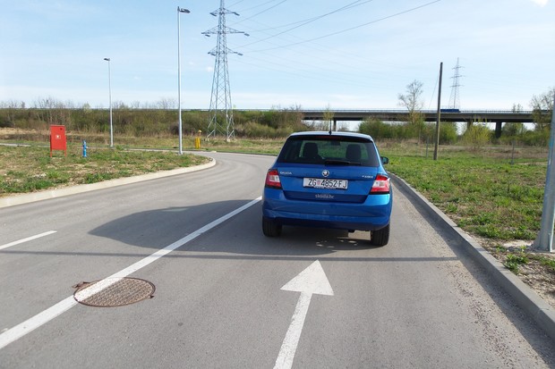 Škoda Fabia 1.2 TSI (14)