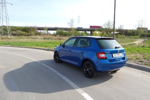 Škoda Fabia 1.2 TSI (17)