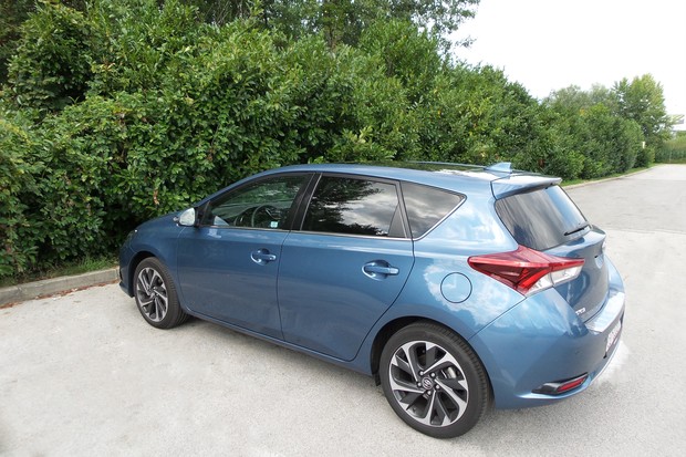 Toyota Auris 1.2T Sport (14)