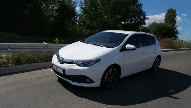 Toyota Auris 1.6 D-4D Sport (08)