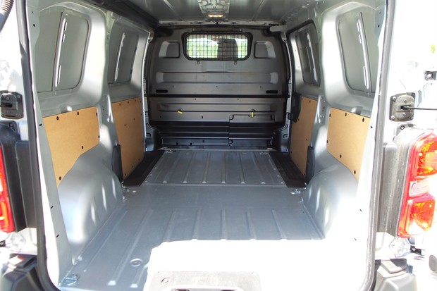 Toyota Proace 2.0 D-4D 122 Comfort (3)