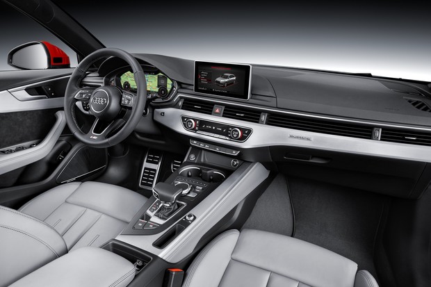 Audi A4 interijer (3)
