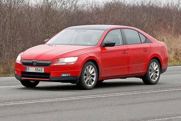 Limuzina Škoda Superb 2015