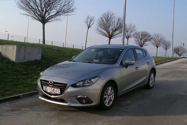 Mazda 3 sport 1.5 G100 Challenge TEST