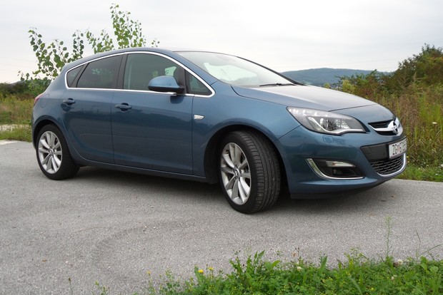 Opel Astra 1.6 CDTI Cosmo 136 KS TEST