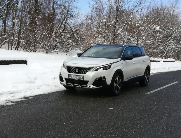 Peugeot 5008 GT Line 2.0 BlueHDi TEST