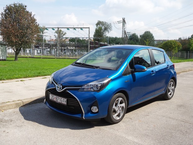 Toyota Yaris hybrid 1.5 VVT-i HSD Sol+ TEST