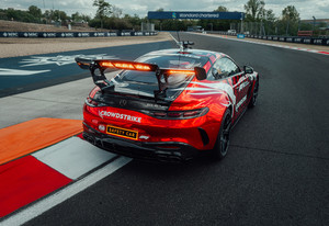Mercedes predstavio novi F1 sigurnosni automobil Mercedes predstavio novi F1 sigurnosni automobil