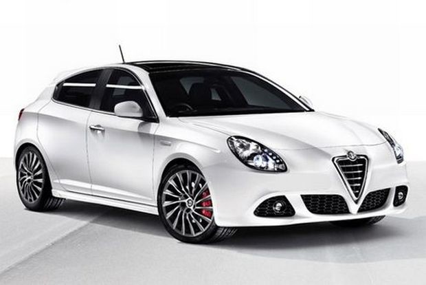 Alfa Giulietta 1.4 T-Jet  105 - malen na papiru, srčan u praksi