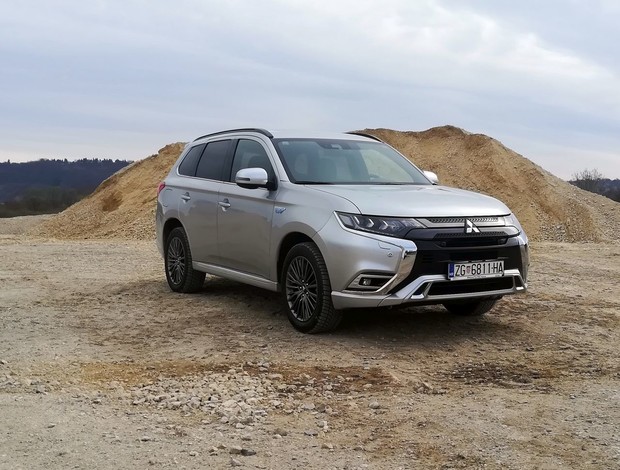 Stigao je Mitsubishi Outlander PHEV MY19