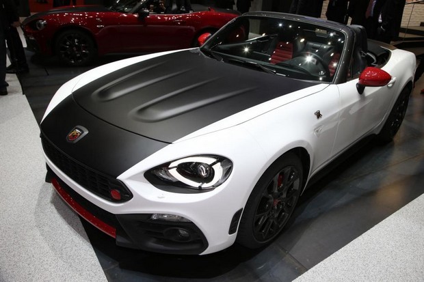 Abarth 124 Spider