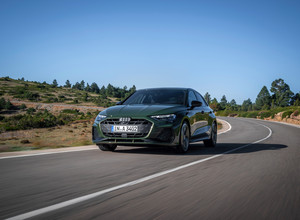 Audi A3 dobio novu unutrašnjost i više asistencija Audi A3 dobio novu unutrašnjost i više asistencija