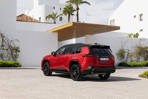 Nova Toyota RAV4 donosi PHEV opciju pogona