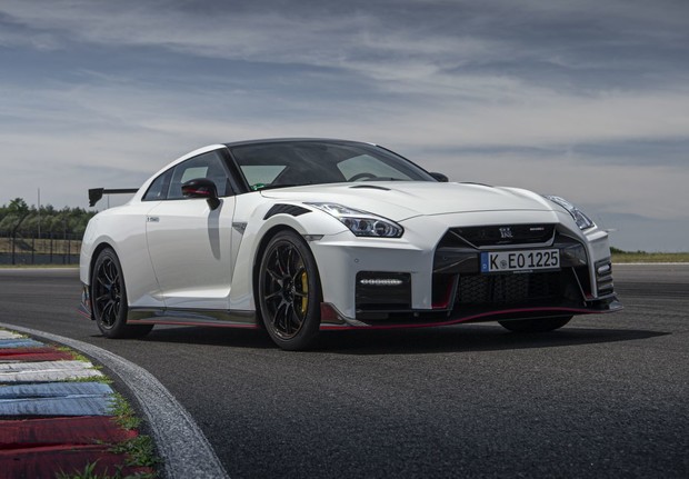 Poboljšani Nissan GT-R NISMO MY2020