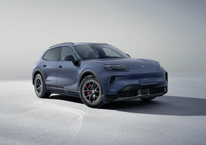 Porsche Cayenne S Electric do 653 km dosega