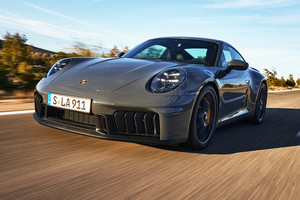 Prvi Porsche 911 s hibridnim pogonom
