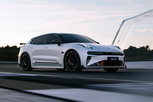ZEEKR 001 FR: četiri motora i 1.265 KS