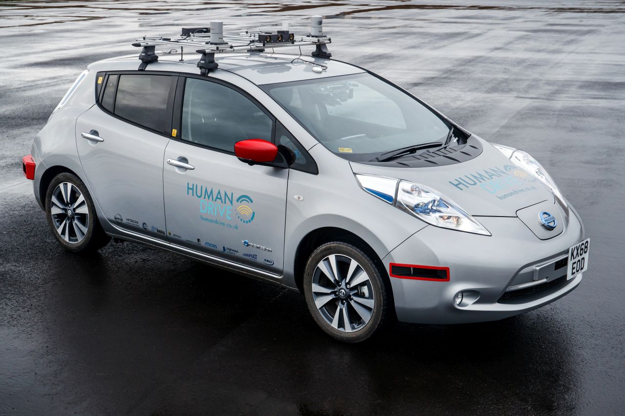 Nissan Leaf Рё С‡РµР»РѕРІРµРє