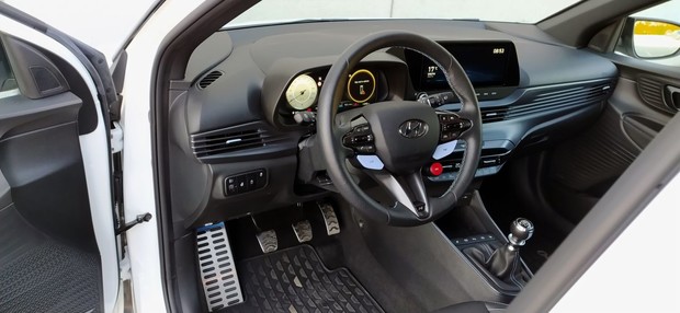 Hyundai i20 N 1.6 TGDi Performance 11