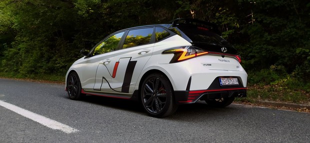 Hyundai i20 N 1.6 TGDi Performance 17