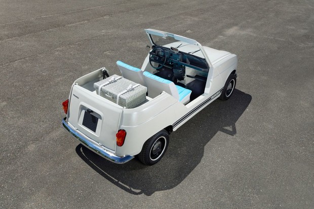 Renault 4L Plein Air straga (2)
