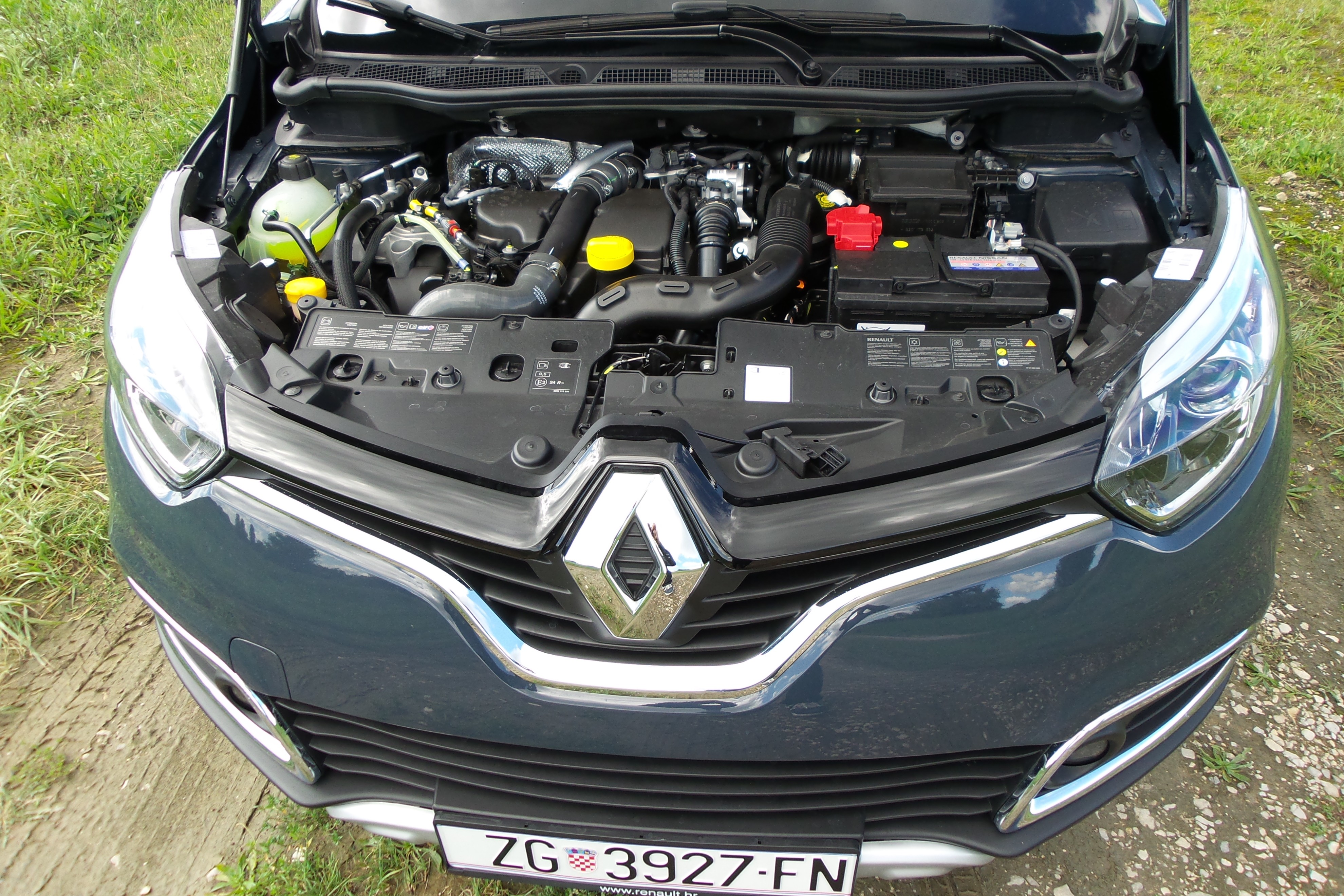 Renault Captur 1.5 dCi 110 Outdoor TEST / Testirali smo ...