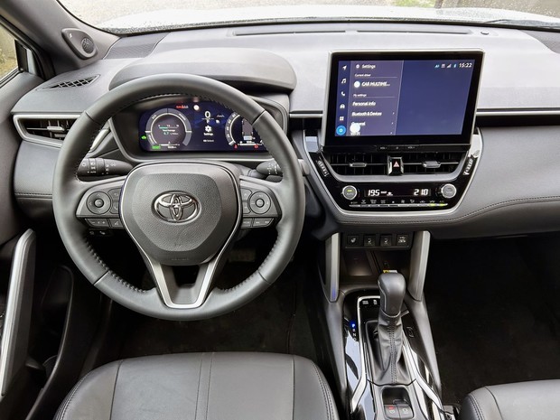 2023 Toyota Corolla Cross Hybrid Executive AWD-i