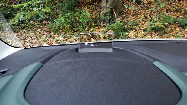 Citroen Berlingo Feel M BlueHDi 100 BVM interijer 04