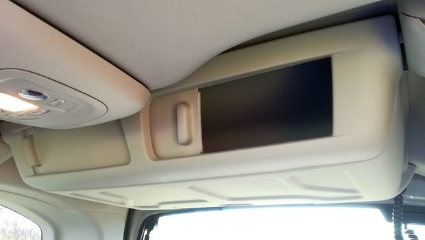 Citroen Berlingo Feel M BlueHDi 100 BVM interijer 24
