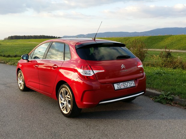 Citroen C4 Medveščak+ 1.2 e-THP 130 (17)