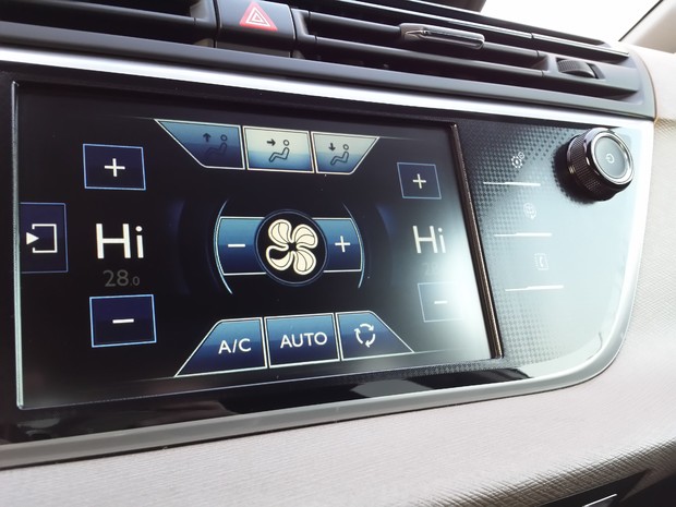 Citroen C4 Picasso 1.6 e-HDi 115 Airdream Exclusive TEST (07)